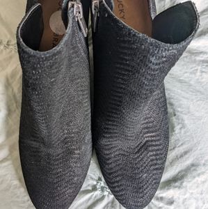 Lucky Brand Women's Black Suede Side Zip Ankle Booties Size 8.5